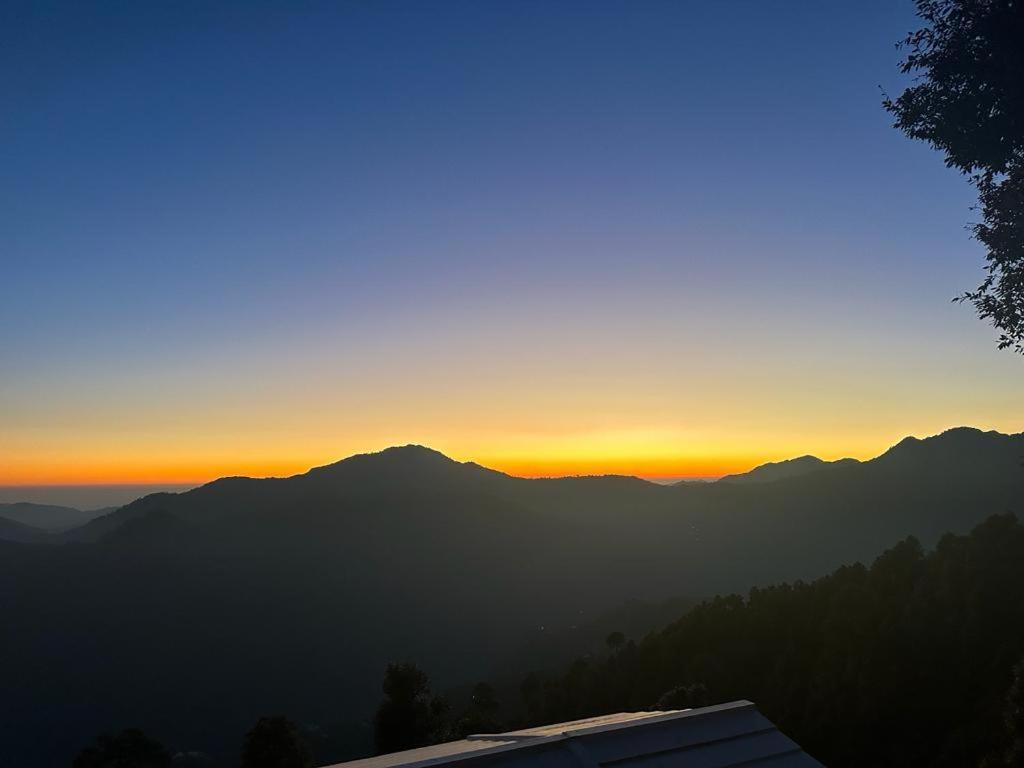 Drona Hills Resorts Kanatal Exterior photo